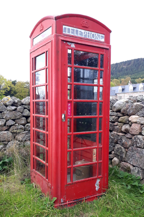 Red phone box